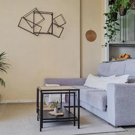 Palm House Apartment