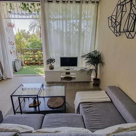 Palm House Apartment